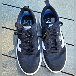 VANS Ultrarange Exo Shoes Unisex M7.5/W9